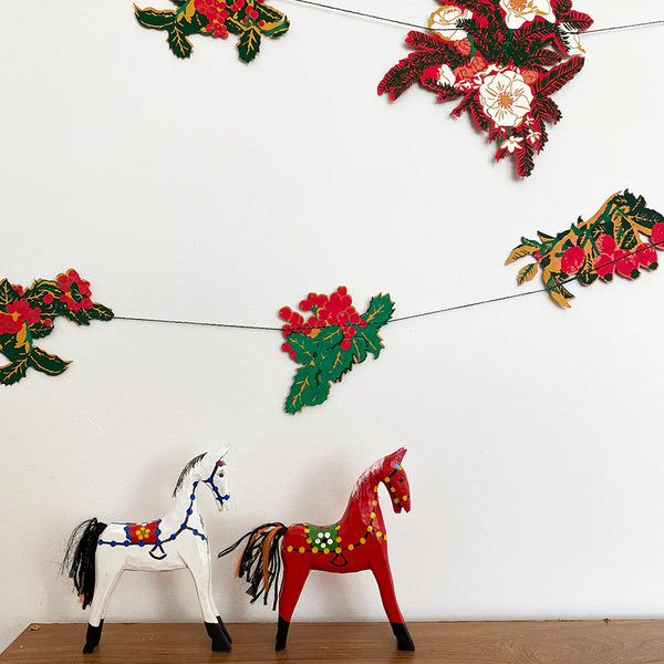 Winter Foliage Paper Garland